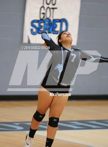 Thumbnail 3 in Estrella Foothills vs Gila Ridge photogallery.