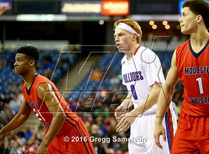 Thumbnail 3 in Folsom vs Modesto Christian (CIF SJS D1 Final) photogallery.