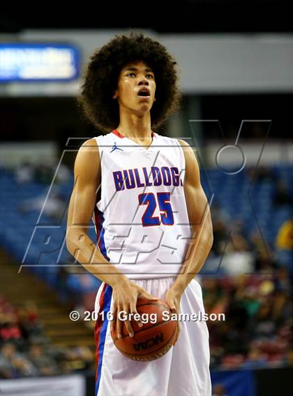 Thumbnail 3 in Folsom vs Modesto Christian (CIF SJS D1 Final) photogallery.