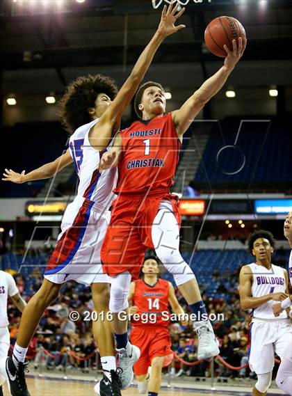 Thumbnail 2 in Folsom vs Modesto Christian (CIF SJS D1 Final) photogallery.