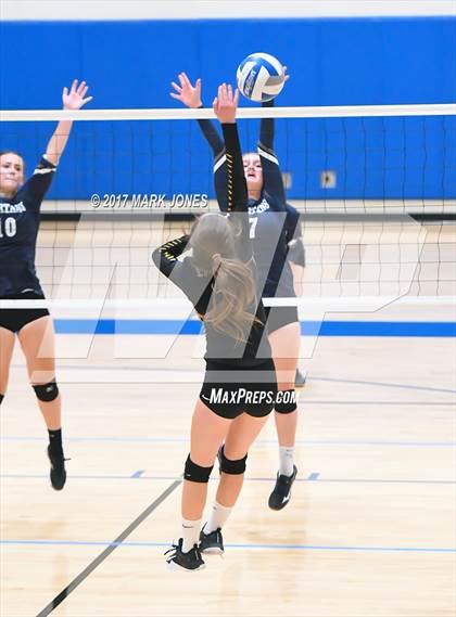 Thumbnail 1 in Scottsdale Preparatory Academy vs. Phoenix Country Day (Desert Classic Semifinal) photogallery.