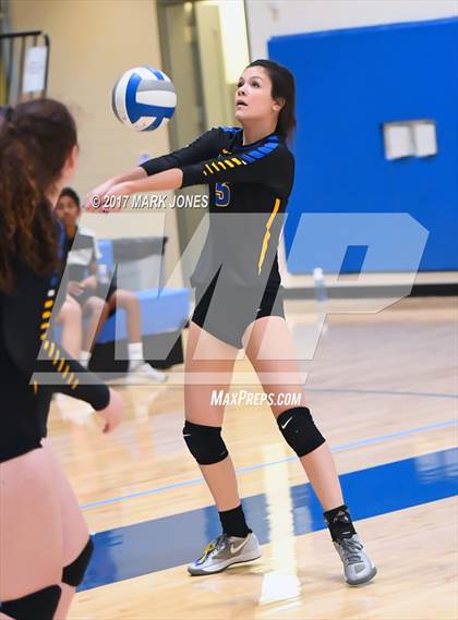 Thumbnail 2 in Scottsdale Preparatory Academy vs. Phoenix Country Day (Desert Classic Semifinal) photogallery.