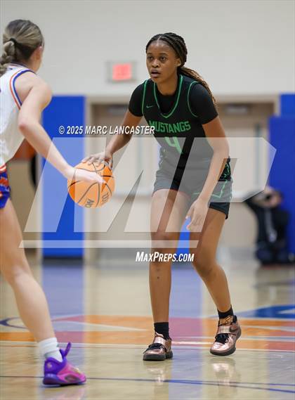 Thumbnail 1 in Myers Park @ Marvin Ridge photogallery.