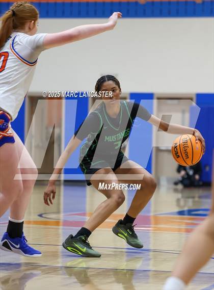 Thumbnail 2 in Myers Park @ Marvin Ridge photogallery.