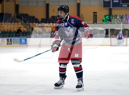 Thumbnail 1 in West Morris Mendham vs Watchung Hills (Essex Holiday Tournament) photogallery.