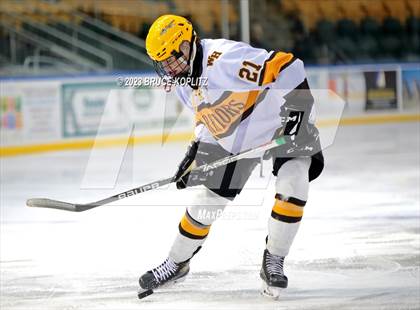 Thumbnail 1 in West Morris Mendham vs Watchung Hills (Essex Holiday Tournament) photogallery.