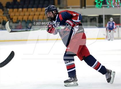 Thumbnail 3 in West Morris Mendham vs Watchung Hills (Essex Holiday Tournament) photogallery.