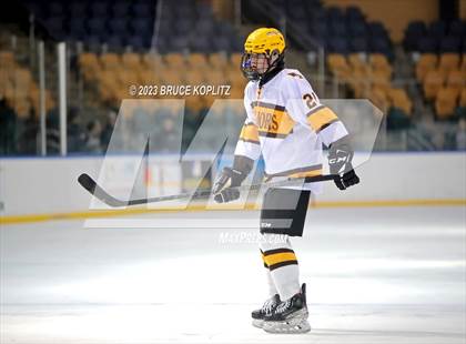 Thumbnail 2 in West Morris Mendham vs Watchung Hills (Essex Holiday Tournament) photogallery.