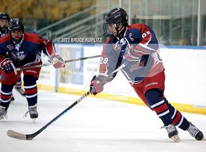 Thumbnail 2 in West Morris Mendham vs Watchung Hills (Essex Holiday Tournament) photogallery.