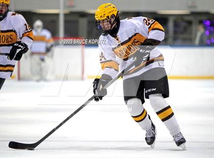 Thumbnail 1 in West Morris Mendham vs Watchung Hills (Essex Holiday Tournament) photogallery.