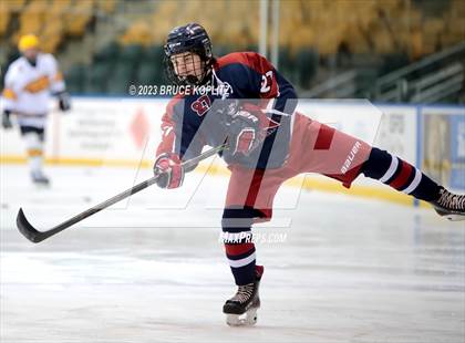 Thumbnail 2 in West Morris Mendham vs Watchung Hills (Essex Holiday Tournament) photogallery.