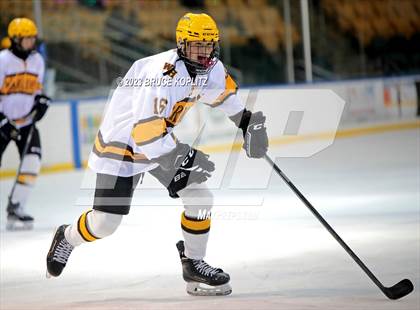 Thumbnail 3 in West Morris Mendham vs Watchung Hills (Essex Holiday Tournament) photogallery.