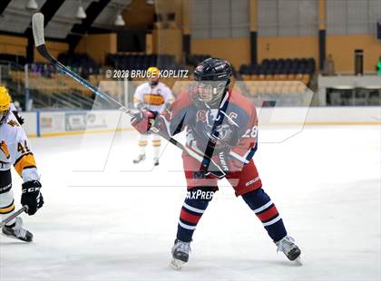 Thumbnail 2 in West Morris Mendham vs Watchung Hills (Essex Holiday Tournament) photogallery.