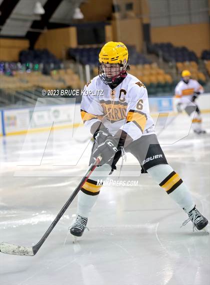 Thumbnail 2 in West Morris Mendham vs Watchung Hills (Essex Holiday Tournament) photogallery.