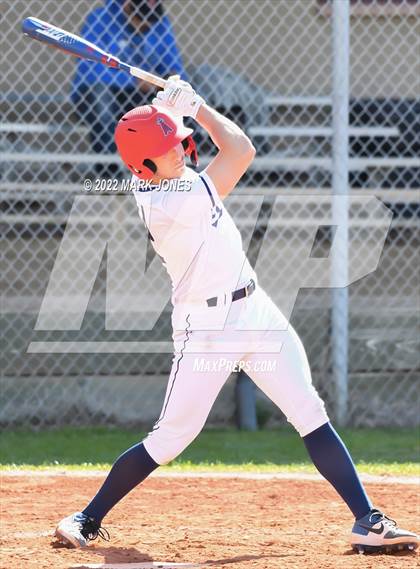 Thumbnail 2 in Phoenix Country Day vs. Fountain Hills (PCDS Desert Classic) photogallery.