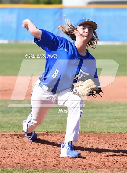 Thumbnail 3 in Phoenix Country Day vs. Fountain Hills (PCDS Desert Classic) photogallery.