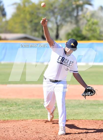 Thumbnail 2 in Phoenix Country Day vs. Fountain Hills (PCDS Desert Classic) photogallery.