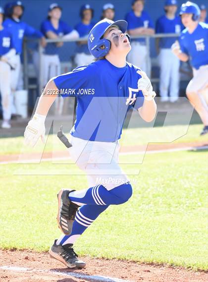 Thumbnail 2 in Phoenix Country Day vs. Fountain Hills (PCDS Desert Classic) photogallery.