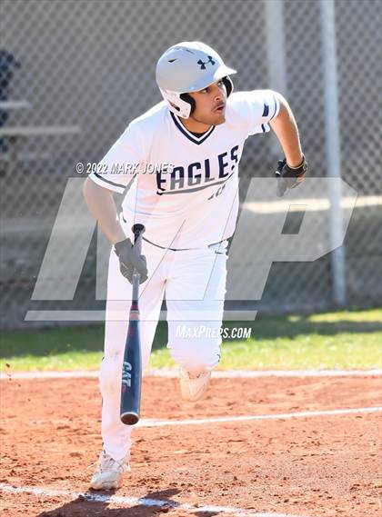 Thumbnail 2 in Phoenix Country Day vs. Fountain Hills (PCDS Desert Classic) photogallery.