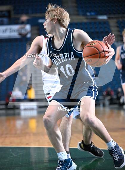 Thumbnail 1 in Olympia vs. Union (WIAA 4A Round 4 State Playoff)  photogallery.