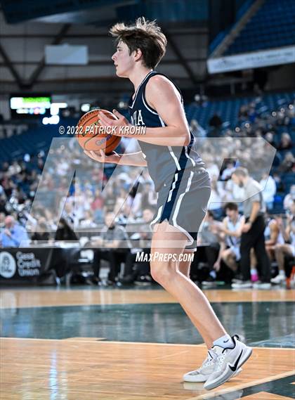 Thumbnail 1 in Olympia vs. Union (WIAA 4A Round 4 State Playoff)  photogallery.