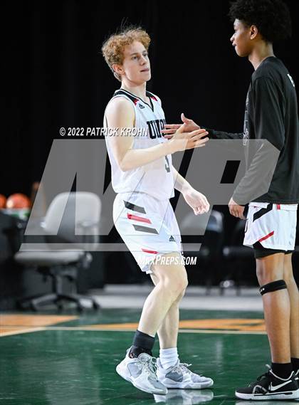 Thumbnail 2 in Olympia vs. Union (WIAA 4A Round 4 State Playoff)  photogallery.