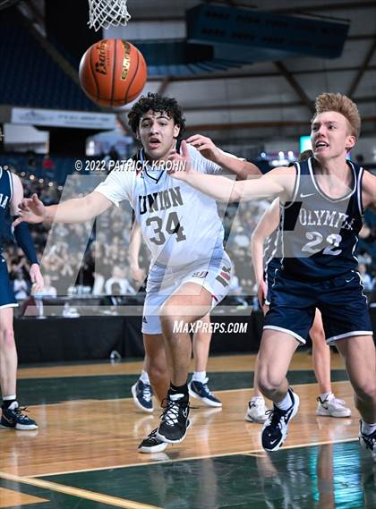 Thumbnail 3 in Olympia vs. Union (WIAA 4A Round 4 State Playoff)  photogallery.