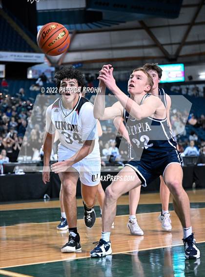 Thumbnail 3 in Olympia vs. Union (WIAA 4A Round 4 State Playoff)  photogallery.