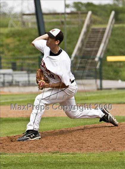Thumbnail 1 in Trinity @ Haltom photogallery.