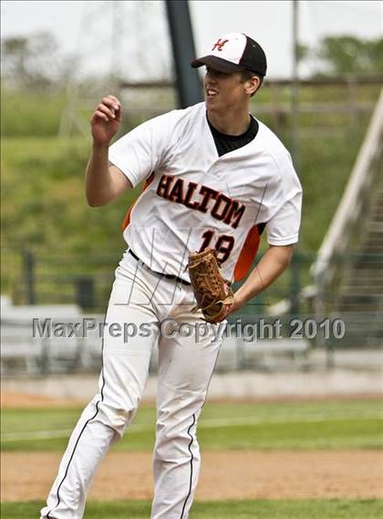 Thumbnail 2 in Trinity @ Haltom photogallery.
