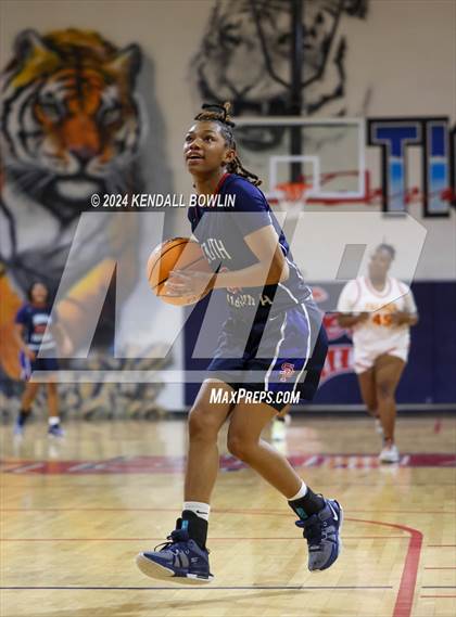 Thumbnail 2 in Palmer @ South Panola photogallery.