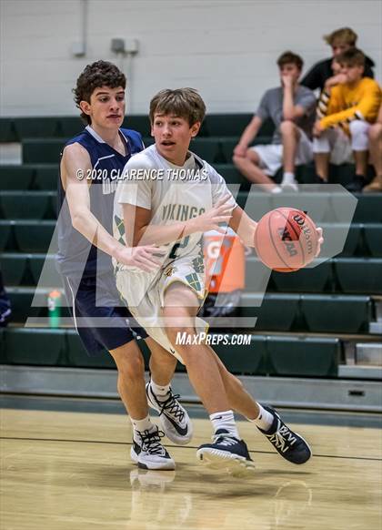 Thumbnail 3 in Woodgrove @ Loudoun Valley photogallery.