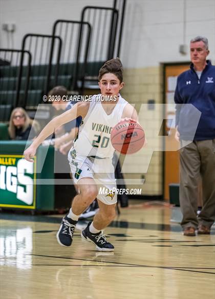 Thumbnail 2 in Woodgrove @ Loudoun Valley photogallery.
