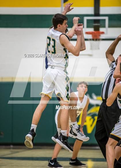 Thumbnail 1 in Woodgrove @ Loudoun Valley photogallery.