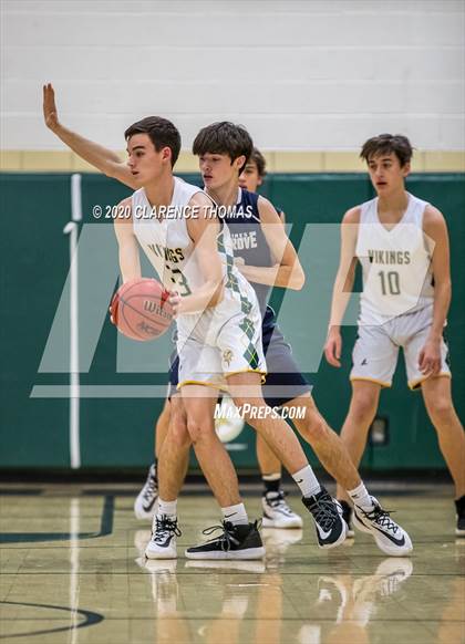 Thumbnail 2 in Woodgrove @ Loudoun Valley photogallery.