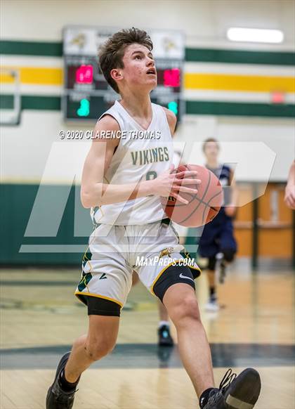 Thumbnail 2 in Woodgrove @ Loudoun Valley photogallery.