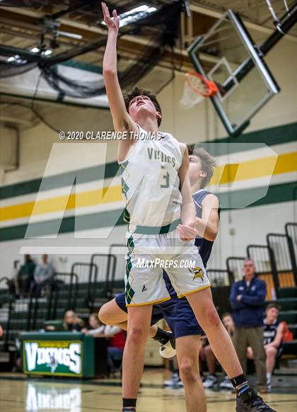 Thumbnail 2 in Woodgrove @ Loudoun Valley photogallery.