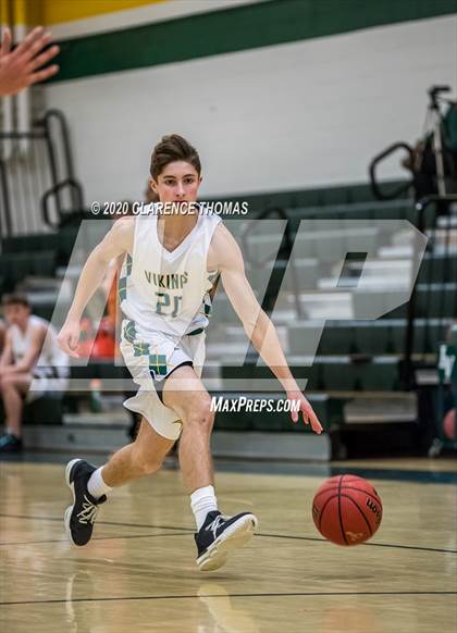 Thumbnail 2 in Woodgrove @ Loudoun Valley photogallery.