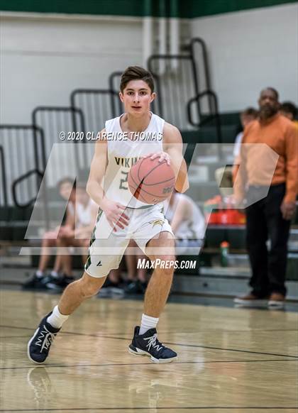 Thumbnail 1 in Woodgrove @ Loudoun Valley photogallery.