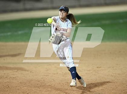 Thumbnail 2 in Roosevelt vs. Los Alamitos (CIF-SS D1 Final) photogallery.