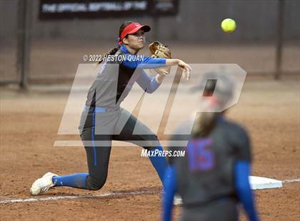 Thumbnail 3 in Roosevelt vs. Los Alamitos (CIF-SS D1 Final) photogallery.