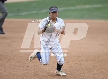 Thumbnail 3 in Roosevelt vs. Los Alamitos (CIF-SS D1 Final) photogallery.