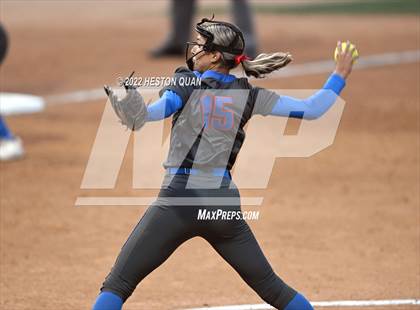 Thumbnail 3 in Roosevelt vs. Los Alamitos (CIF-SS D1 Final) photogallery.