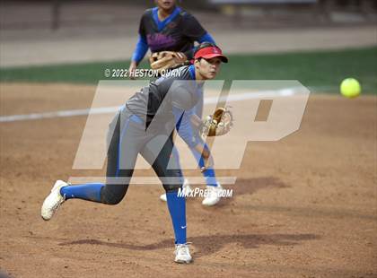 Thumbnail 3 in Roosevelt vs. Los Alamitos (CIF-SS D1 Final) photogallery.