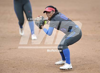 Thumbnail 3 in Roosevelt vs. Los Alamitos (CIF-SS D1 Final) photogallery.