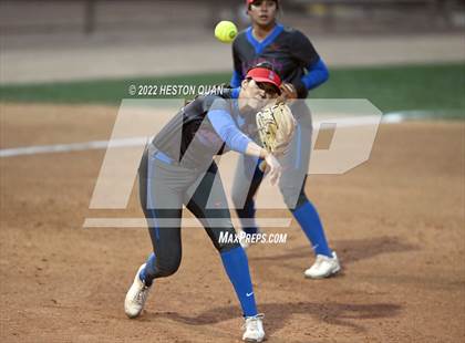 Thumbnail 3 in Roosevelt vs. Los Alamitos (CIF-SS D1 Final) photogallery.