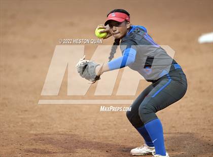 Thumbnail 3 in Roosevelt vs. Los Alamitos (CIF-SS D1 Final) photogallery.