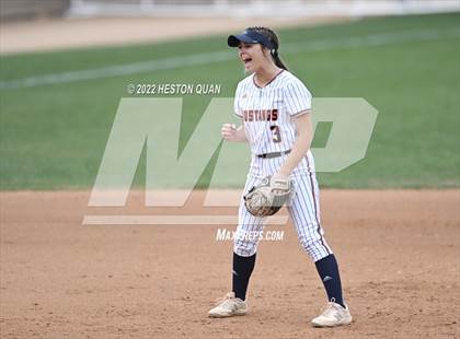 Thumbnail 3 in Roosevelt vs. Los Alamitos (CIF-SS D1 Final) photogallery.