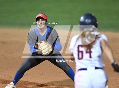 Thumbnail 1 in Roosevelt vs. Los Alamitos (CIF-SS D1 Final) photogallery.