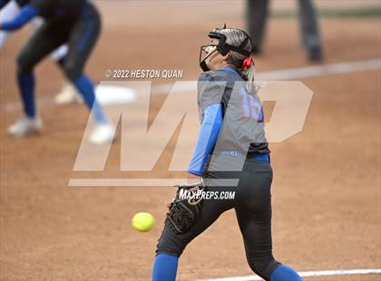 Thumbnail 2 in Roosevelt vs. Los Alamitos (CIF-SS D1 Final) photogallery.
